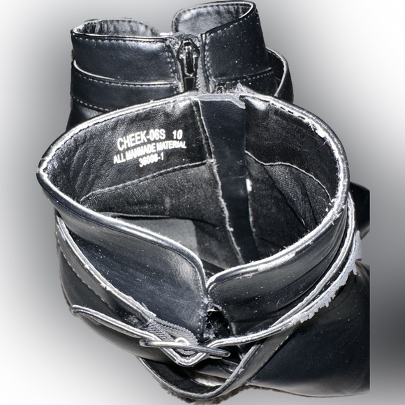 BAMBOO Heeled Black Leather Boots - Picture 6 of 8